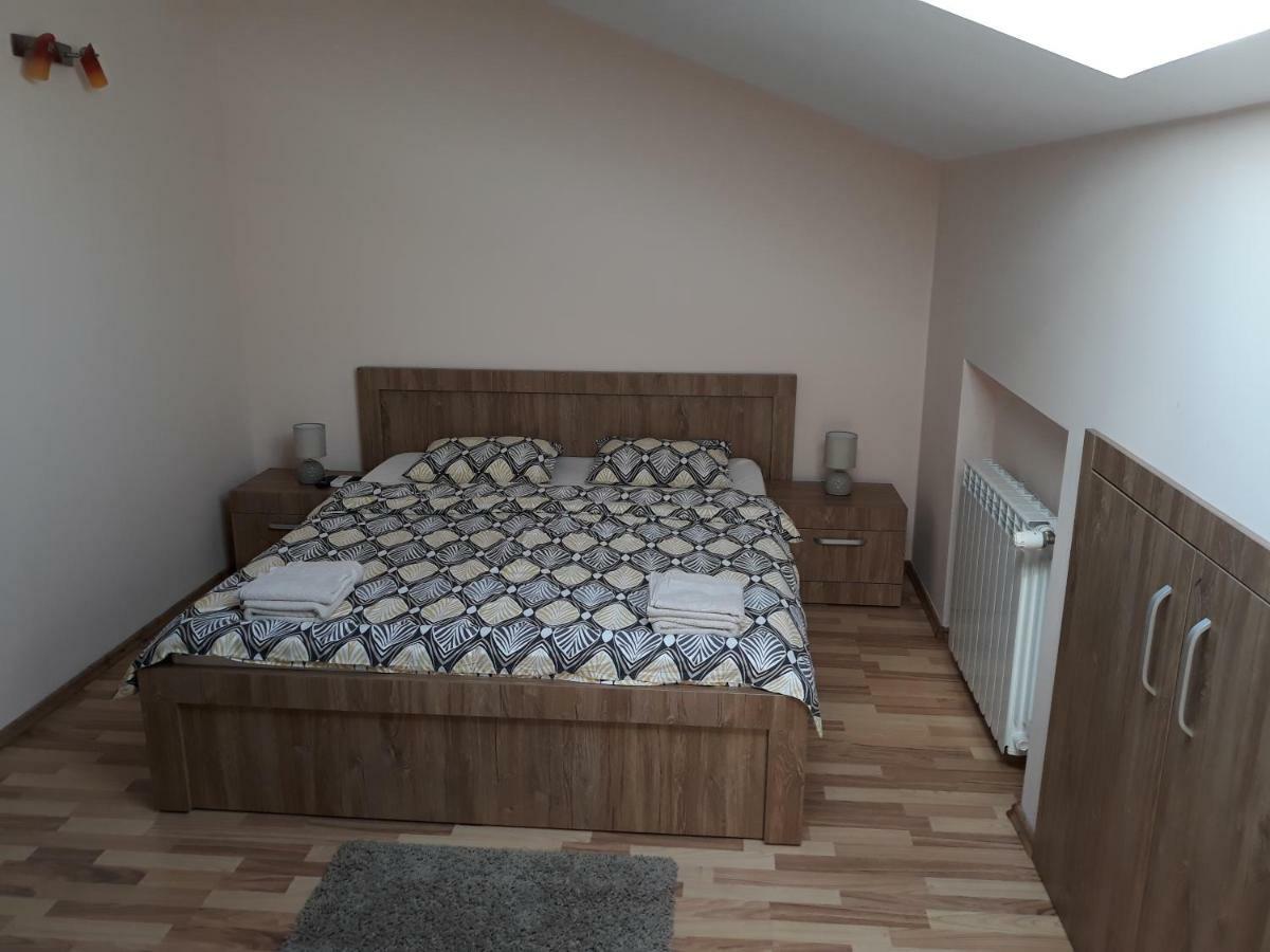 Penthouse Apartament Nufarul Oradea Zewnętrze zdjęcie